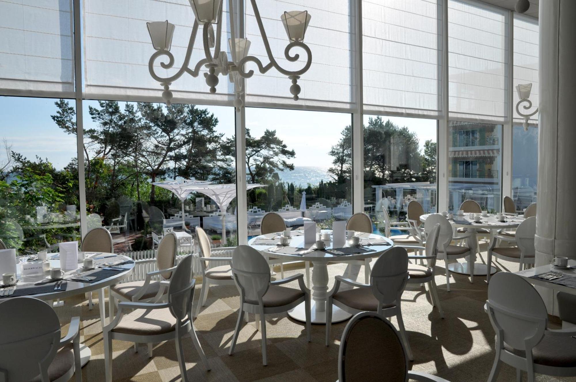 Hotel Bryza Resort & Spa Jurata Esterno foto